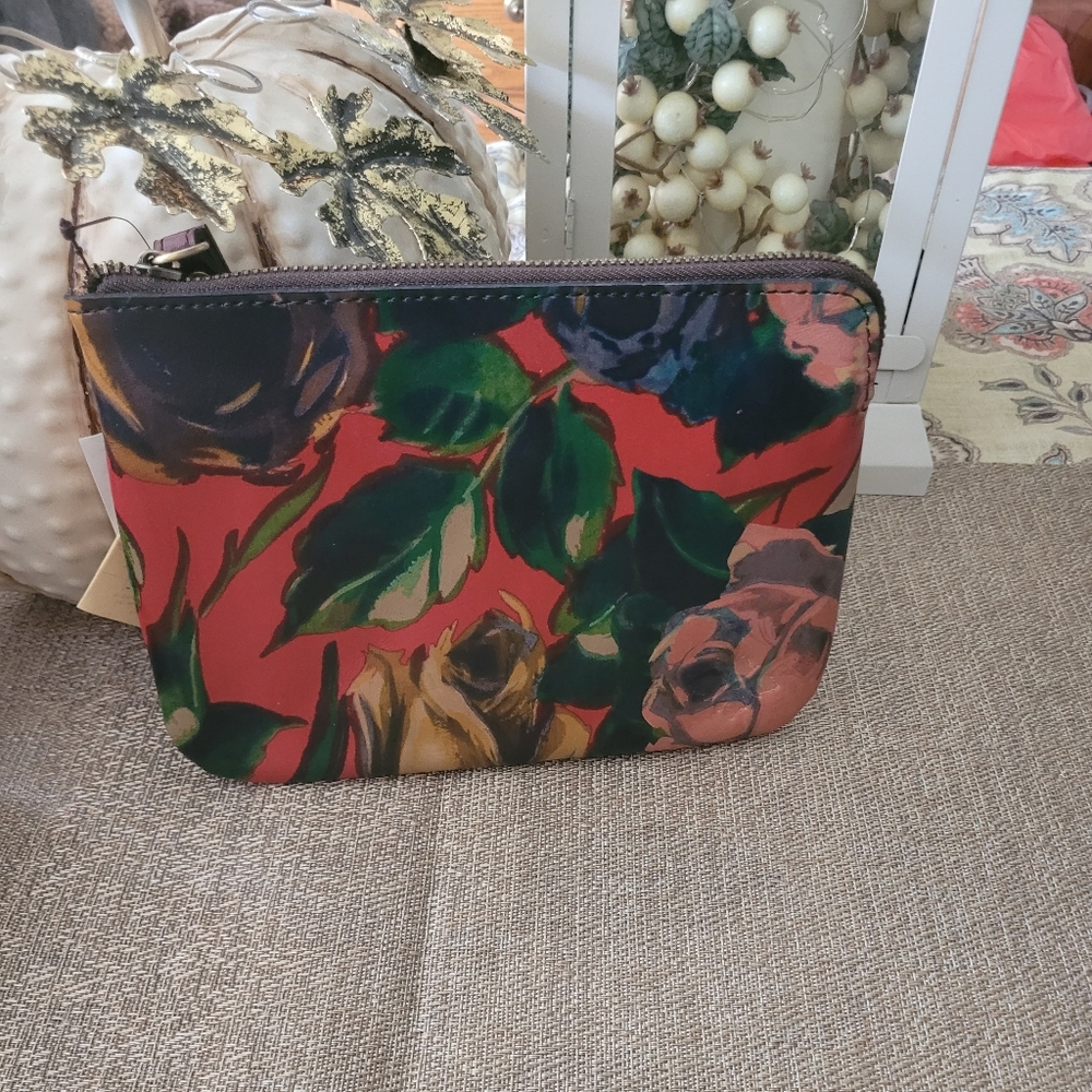 Patricia Nash Winter Bloom wristlet, new - Picture 3 of 6
